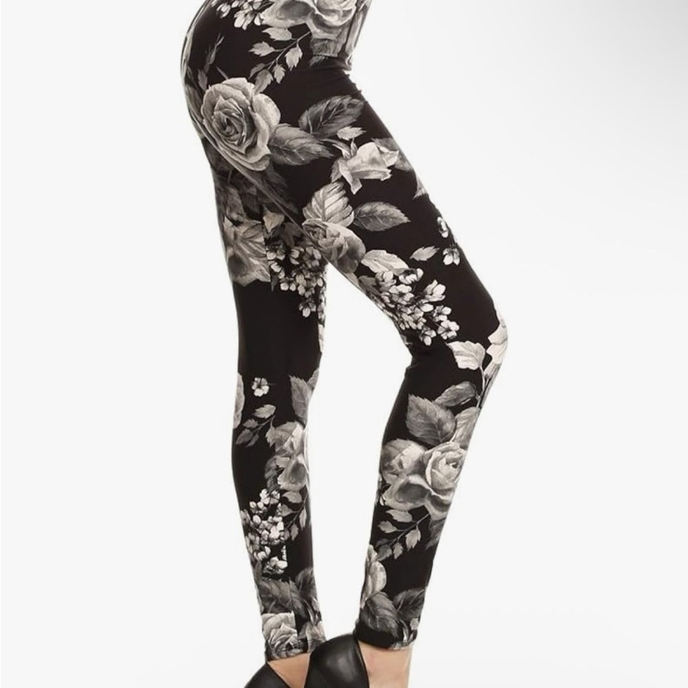 Floral Black and Gray Women's Leggings Size XL